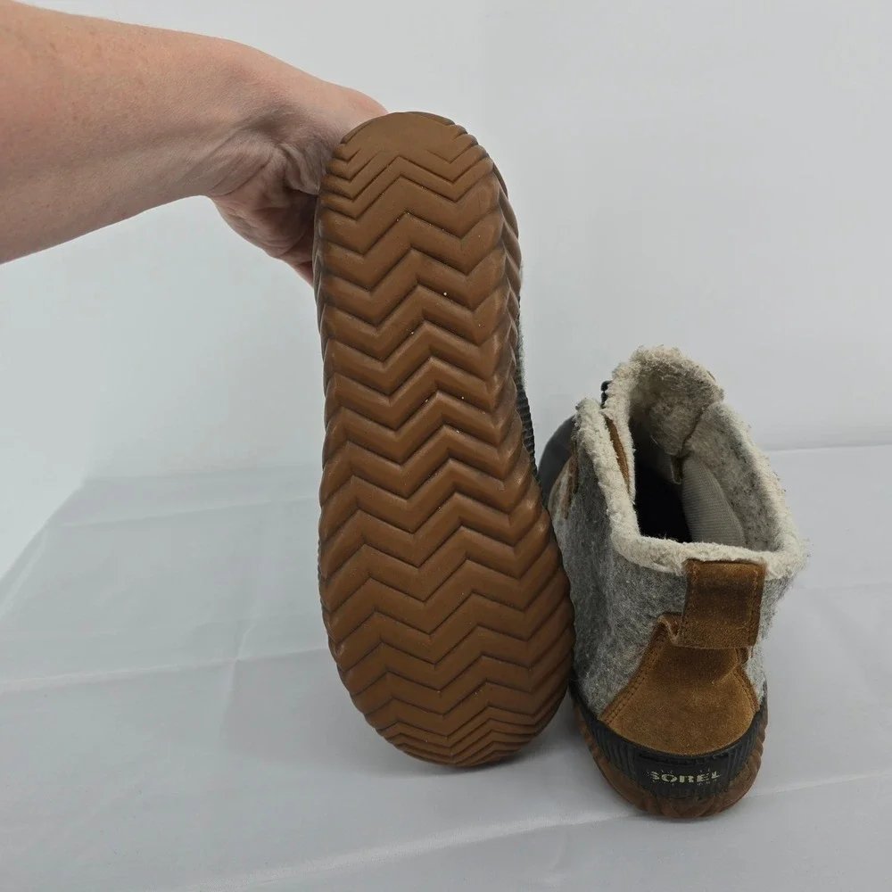 Sorel Out N About Plus Gray Felt‎ Tan Suede Waterproof Duck Boots Mens 7